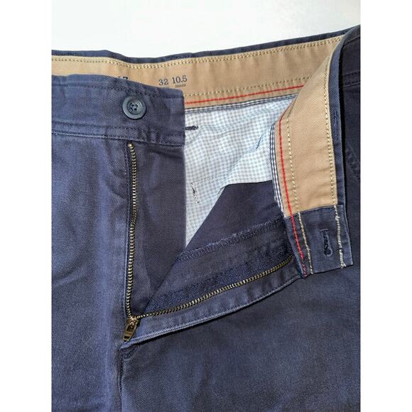 Izod Saltwater Mens Blue Flat Front Chino Casual Short Size 32 - Picture 2 of 6